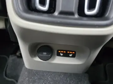 2022 Volvo XC40 с пробегом 36 377 км