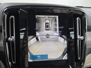 2024 Volvo XC40 с пробегом 15 000 км
