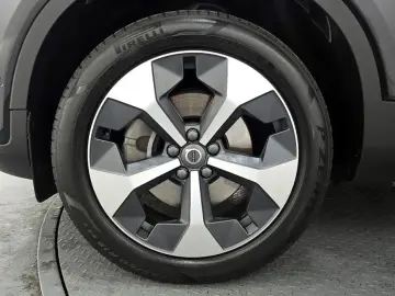 2023 Volvo XC40 с пробегом 50 864 км