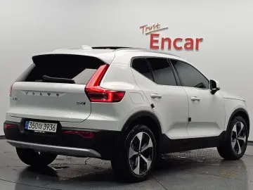 2023 Volvo XC40 с пробегом 46 011 км