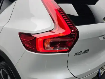 2023 Volvo XC40 с пробегом 46 011 км