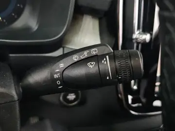 2023 Volvo XC40 с пробегом 46 011 км