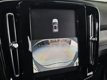 2023 Volvo XC40 с пробегом 46 011 км