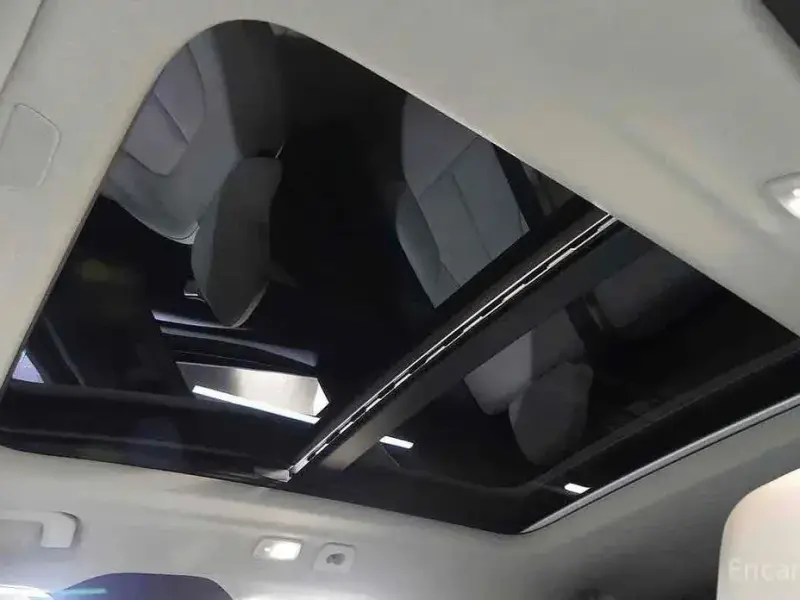 2024 Volvo XC40 с пробегом 12 872 км