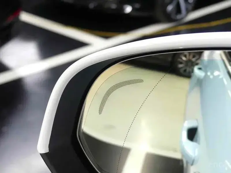 2024 Volvo XC40 с пробегом 12 872 км