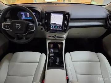 2026 Volvo XC40 с пробегом 339 км
