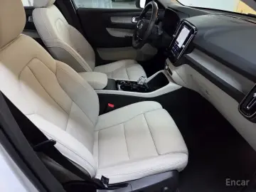 2026 Volvo XC40 с пробегом 339 км