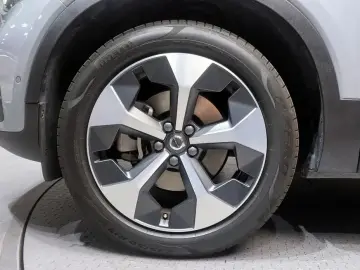 2024 Volvo XC40 с пробегом 10 194 км