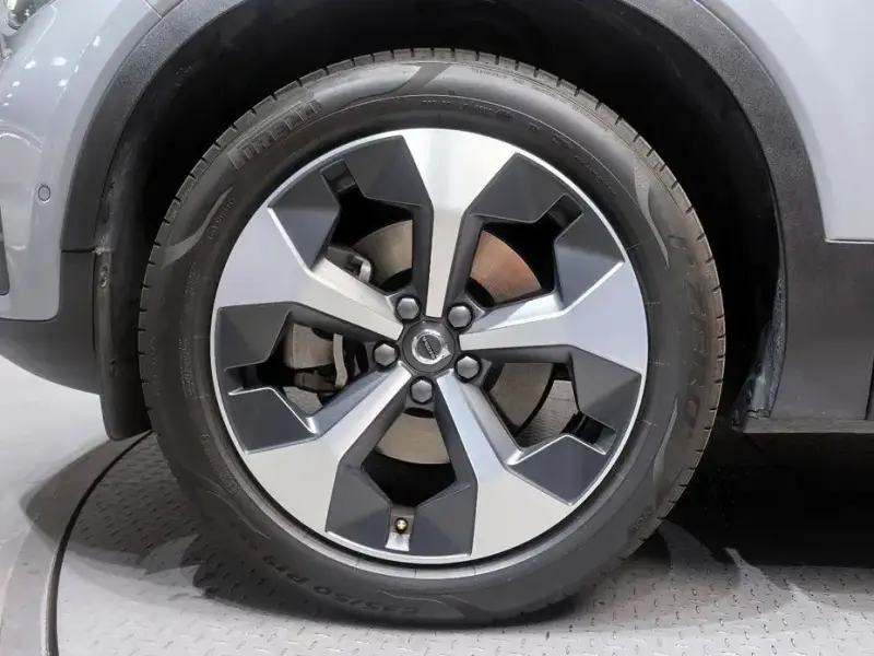 2024 Volvo XC40 с пробегом 10 194 км