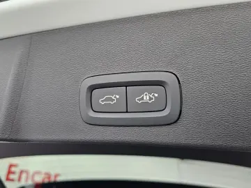 2024 Volvo XC40 с пробегом 9 663 км