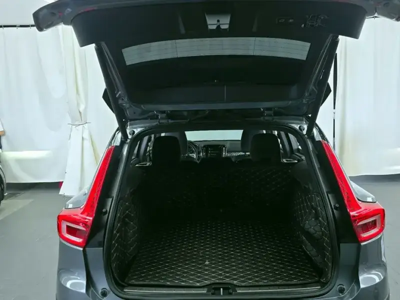 2019 Volvo XC40 с пробегом 127 235 км
