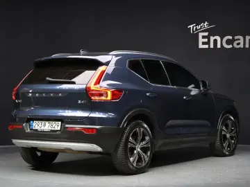2021 Volvo XC40 с пробегом 76 781 км