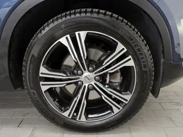2021 Volvo XC40 с пробегом 76 781 км