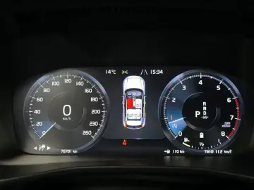 2021 Volvo XC40 с пробегом 76 781 км