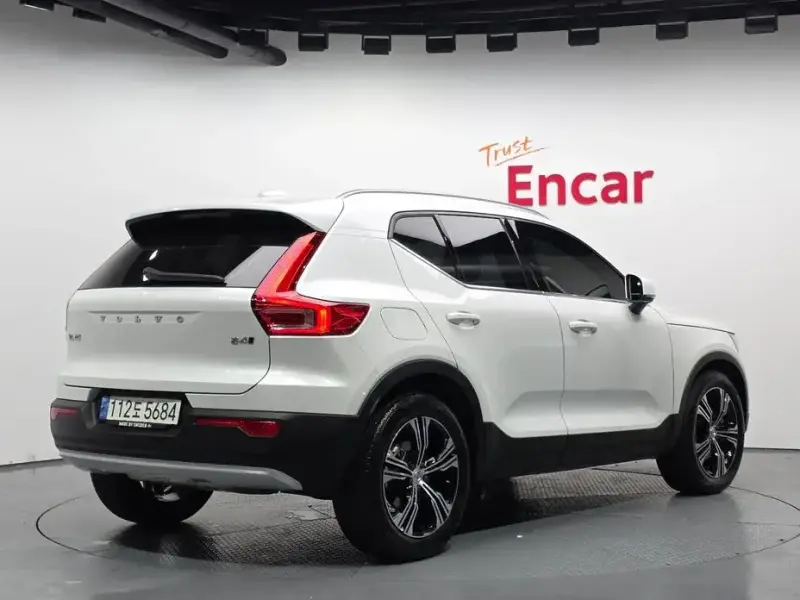 2021 Volvo XC40 с пробегом 46 410 км