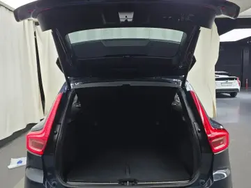 2021 Volvo XC40 с пробегом 76 781 км