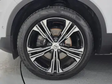 2020 Volvo XC40 с пробегом 142 392 км