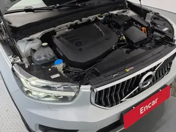 2020 Volvo XC40 с пробегом 142 392 км