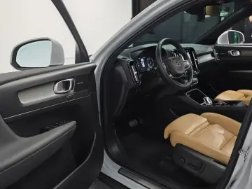 2020 Volvo XC40 с пробегом 142 392 км