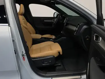 2020 Volvo XC40 с пробегом 142 392 км