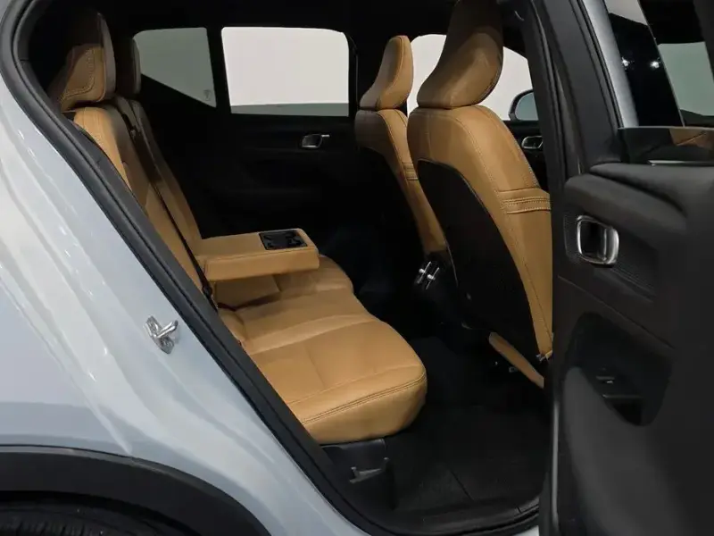 2020 Volvo XC40 с пробегом 142 392 км