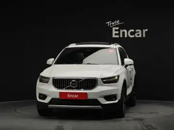 2021 Volvo XC40 с пробегом 50 141 км