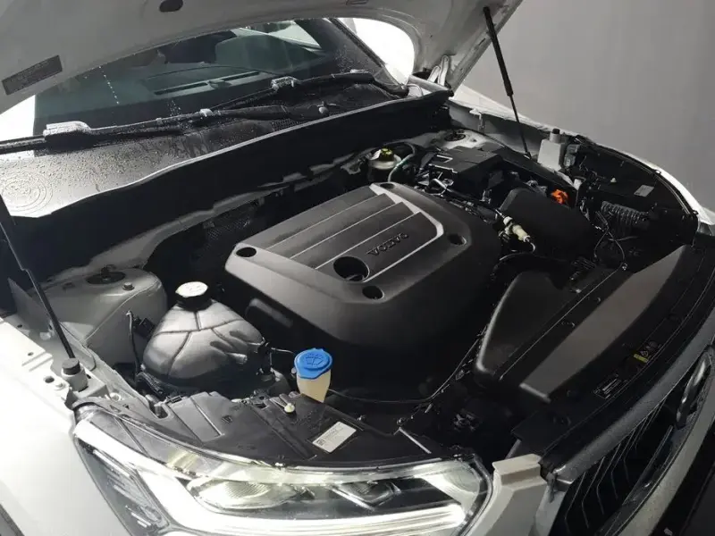 2021 Volvo XC40 с пробегом 50 141 км
