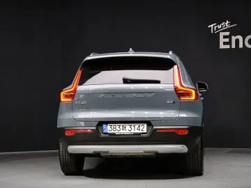 2021 Volvo XC40 с пробегом 46 768 км