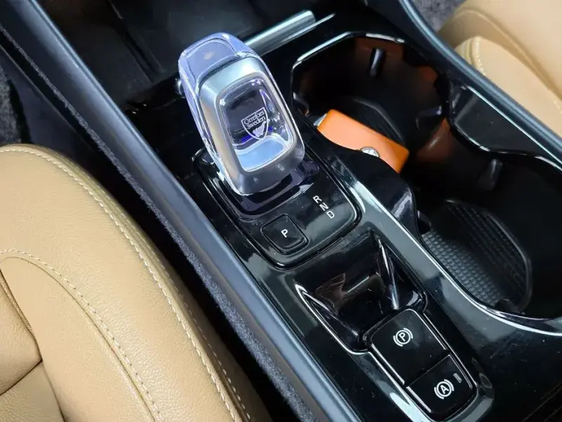 2021 Volvo XC40 с пробегом 46 768 км