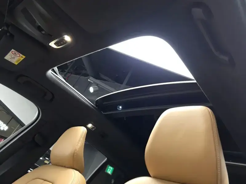 2022 Volvo XC40 с пробегом 14 135 км