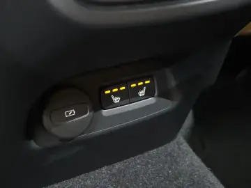 2022 Volvo XC40 с пробегом 14 135 км