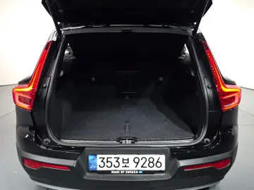 2022 Volvo XC40 с пробегом 14 135 км