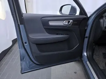 2021 Volvo XC40 с пробегом 46 768 км