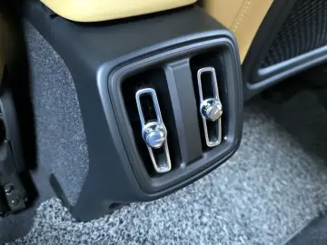 2021 Volvo XC40 с пробегом 46 768 км
