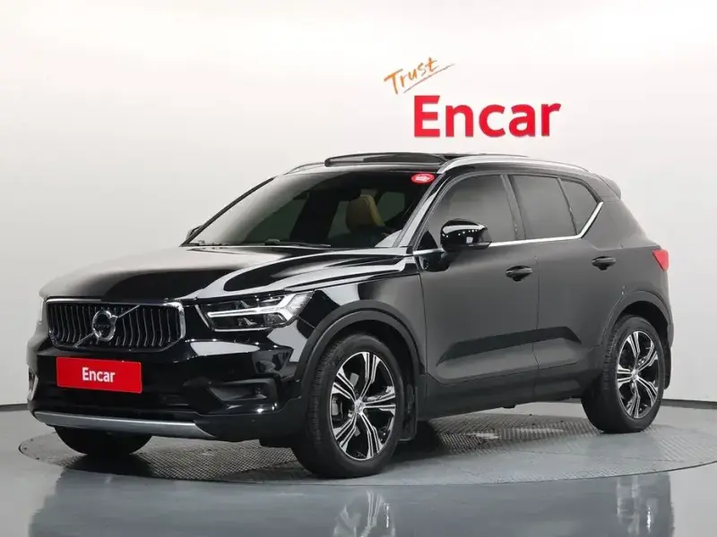2020 Volvo XC40 с пробегом 48 853 км