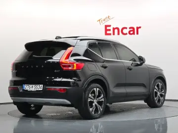 2020 Volvo XC40 с пробегом 48 853 км