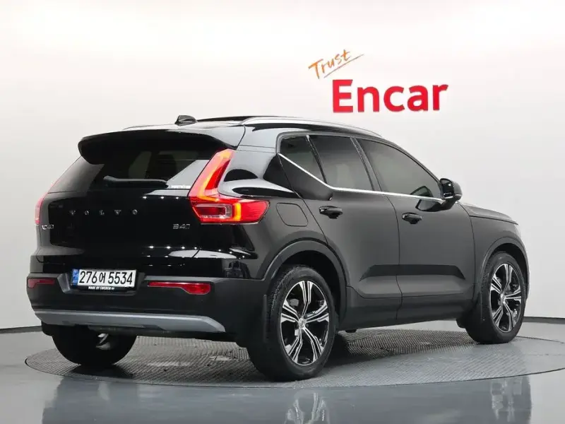 2020 Volvo XC40 с пробегом 48 853 км