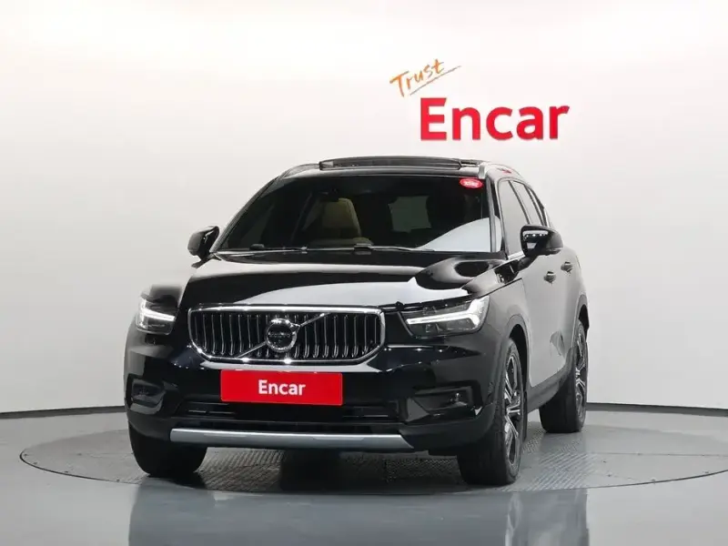 2020 Volvo XC40 с пробегом 48 853 км