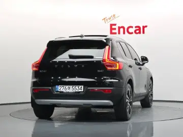 2020 Volvo XC40 с пробегом 48 853 км