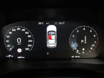2020 Volvo XC40 с пробегом 48 853 км