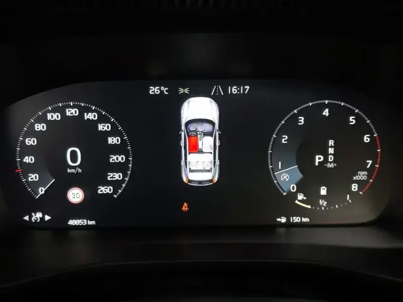2020 Volvo XC40 с пробегом 48 853 км