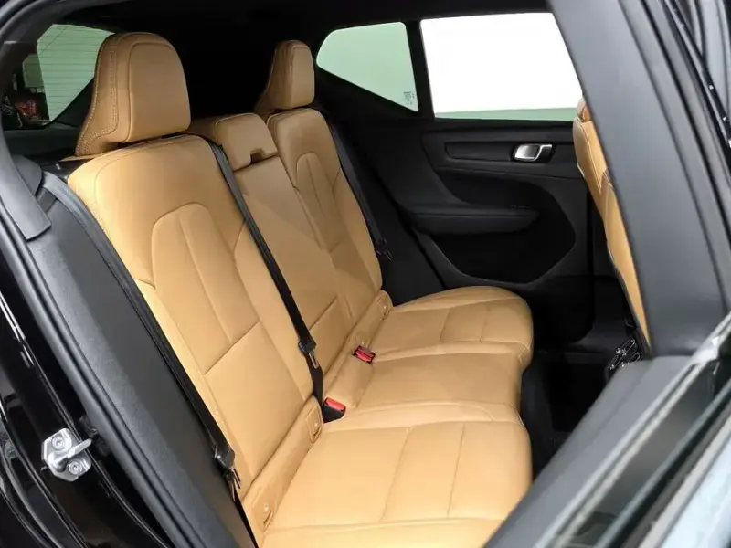 2020 Volvo XC40 с пробегом 48 853 км