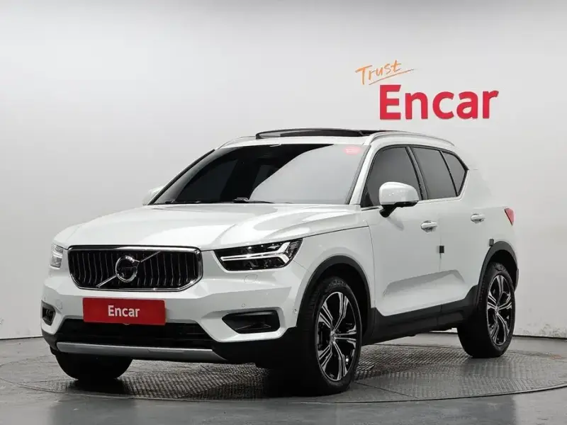 2021 Volvo XC40 с пробегом 39 468 км