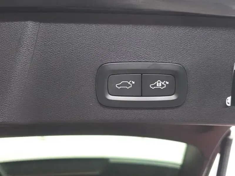 2020 Volvo XC40 с пробегом 48 853 км