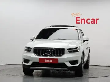 2021 Volvo XC40 с пробегом 39 468 км