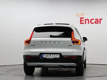 2021 Volvo XC40 с пробегом 39 468 км
