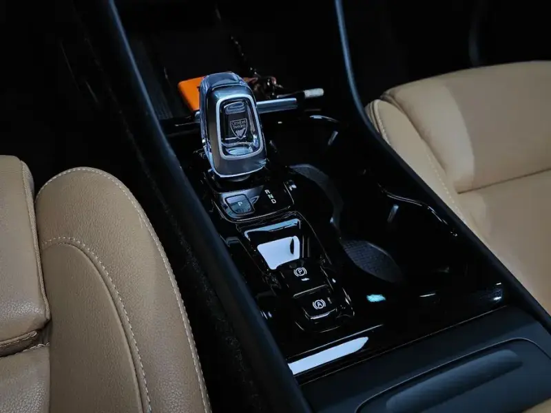 2021 Volvo XC40 с пробегом 39 468 км