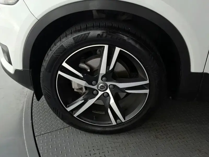 2019 Volvo XC40 с пробегом 94 390 км