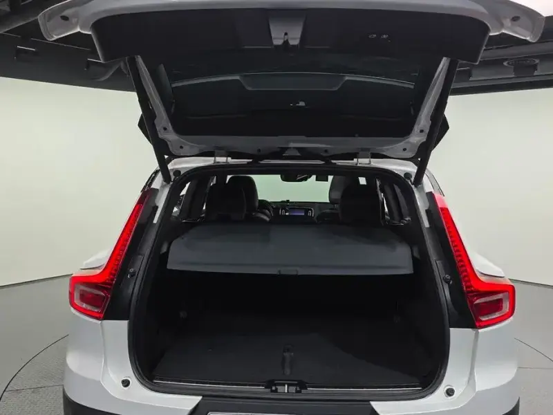 2019 Volvo XC40 с пробегом 94 390 км