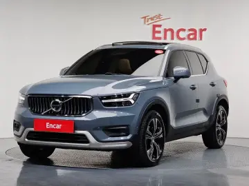 2022 Volvo XC40 с пробегом 34 147 км